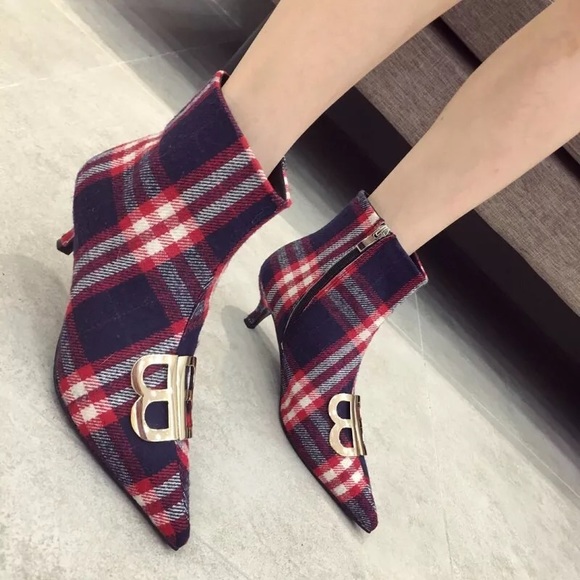 Boots - Picture 3 of 3